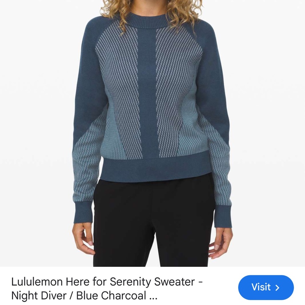 Lululemon Athletica Navy and Gray‎ Crew Neck Sweater